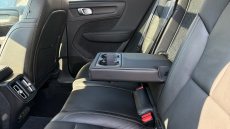 Volvo XC40 2.0 B4P Ultimate Dark 5dr Auto Petrol Estate